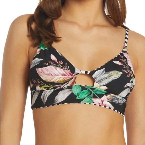 BNWT Hurley reversible bikini! - Picture 6 of 11